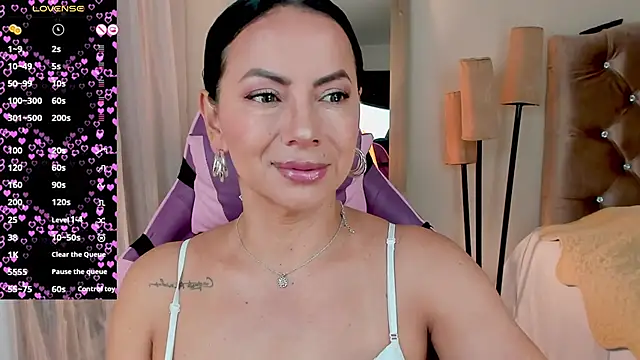 veronika naughty online show from 09-30-25, 02:11