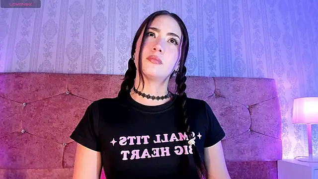 lunar leen online show from 11-11-25, 07:36