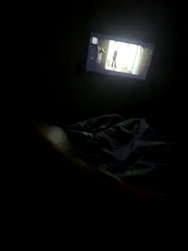 Snapshot of RunawayGraffiti9 chatting on 10-30-25, 01:29 RunawayGraffiti9 online show from 10-30-25, 01:29