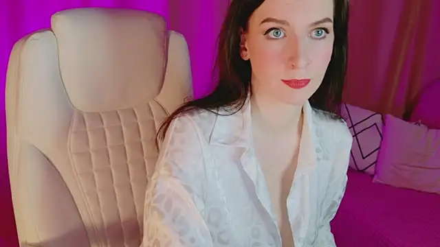 Snapshot of AndreaAshton chatting on 12-10-24, 04:49 AndreaAshton online show from 12-10-24, 04:49