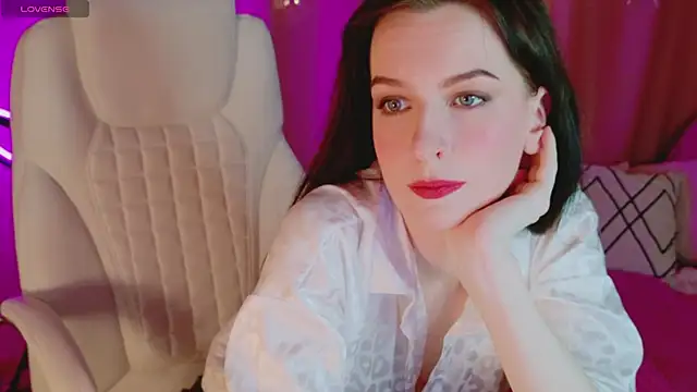 Snapshot of AndreaAshton chatting on 12-16-24, 05:22 AndreaAshton online show from 12-16-24, 05:22