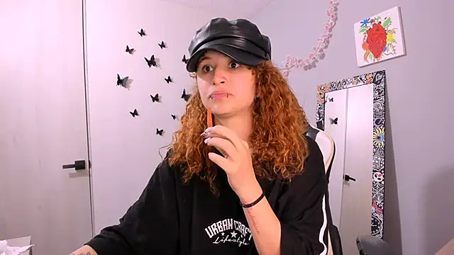 Snapshot of valent_27 chatting on 07-14-26, 02:05 valent 27 online show from 07-14-26, 02:05