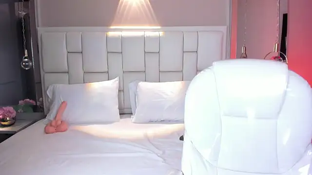 JessyEvans online show from 12-18-25, 07:31