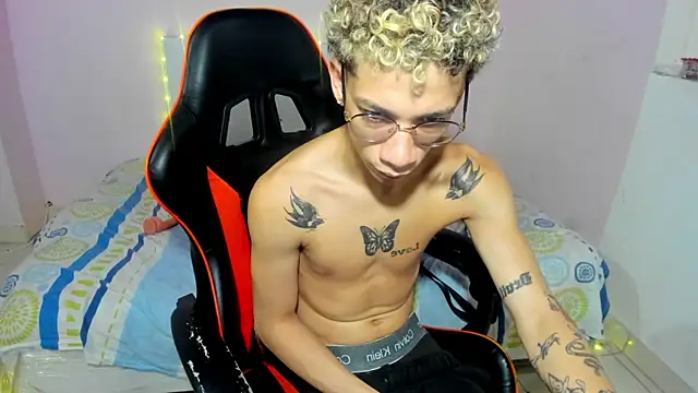 mateodeamjo online show from 11-04-25, 07:40