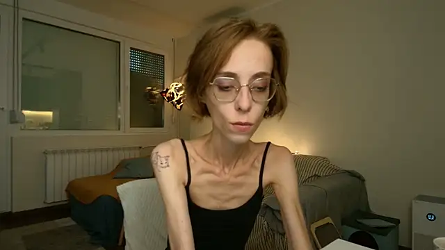 amber quell here online show from 06-28-26, 03:18