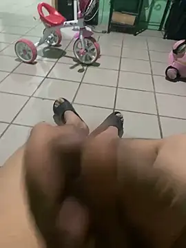 Snapshot of nowex18 chatting on 03-11-25, 05:16 nowex18 online show from 03-11-25, 05:16