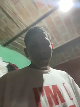 Snapshot of nowex18 chatting on 10-07-25, 06:32 nowex18 online show from 10-07-25, 06:32