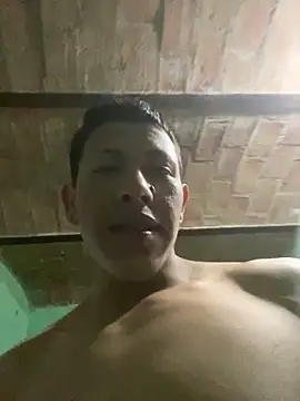 Snapshot of nowex18 chatting on 10-18-25, 01:41 nowex18 online show from 10-18-25, 01:41