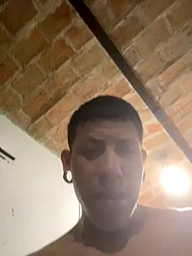 Snapshot of nowex18 chatting on 11-22-25, 01:26 nowex18 online show from 11-22-25, 01:26