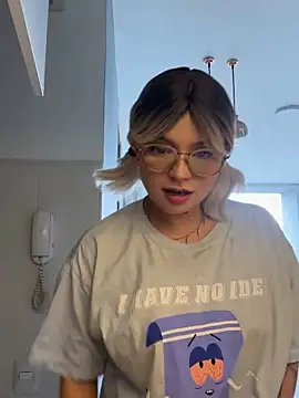 sensualkattt online show from 03-22-25, 06:58