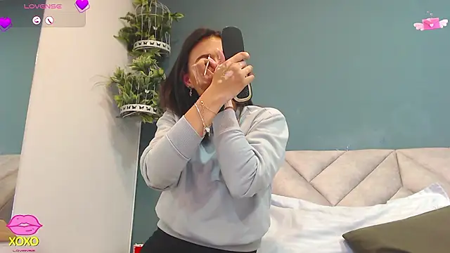 SharisWillian online show from 03-06-26, 04:20