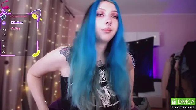 JustMeowGirl online show from 11-26-25, 04:35