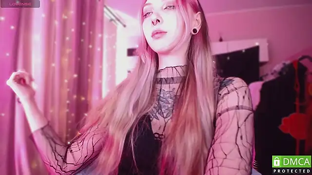 JustMeowGirl online show from 06-05-26, 06:52