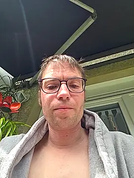 Schnubby1 online show from 04-27-26, 12:36