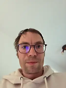 Schnubby1 online show from 04-29-26, 03:16