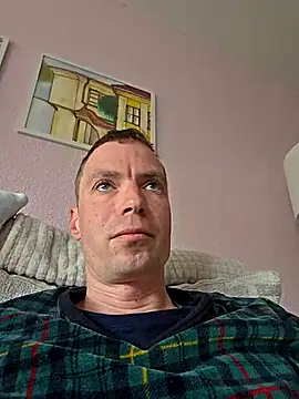 Schnubby1 online show from 05-08-26, 09:25