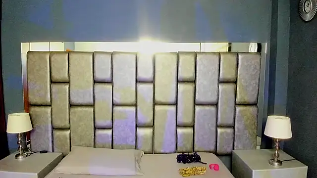 Foxy Assh  online show from 02-13-26, 05:14