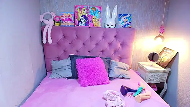 charlottemoonxz online show from 02-26-26, 06:51