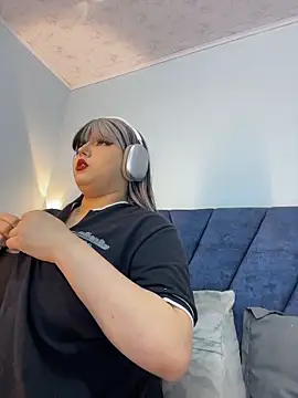 Snapshot of Karmilla_Rosse chatting on 03-29-26, 10:37 Karmilla Rosse online show from 03-29-26, 10:37