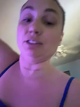 MilfyMrsRobinson online show from 07-18-26, 08:45