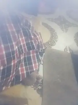 Snapshot of Working- chatting on 02-10-26, 10:52 Working- online show from 02-10-26, 10:52