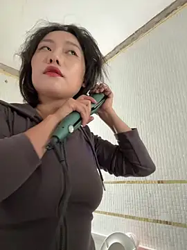 Eliza-E online show from 03-12-26, 03:34