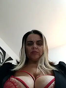 hugebobbs online show from 09-24-25, 08:50