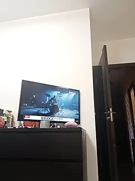 hugebobbs online show from 10-09-25, 11:52