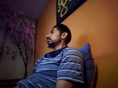 Angel Coronel online show from 12-04-24, 10:46