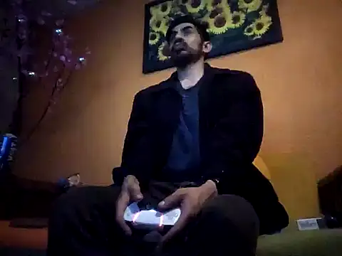 Angel Coronel online show from 12-26-24, 08:28