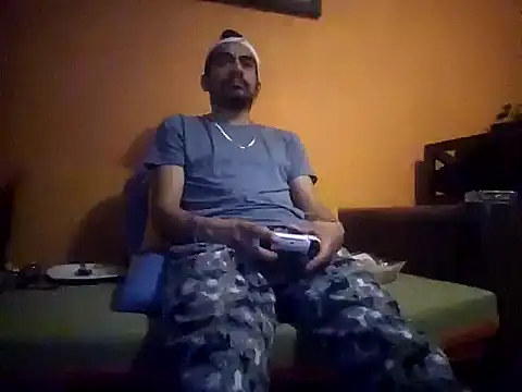 Angel Coronel online show from 01-21-25, 01:39