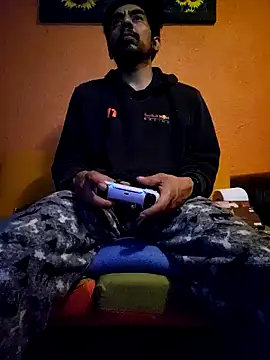 Angel Coronel online show from 01-28-25, 04:18
