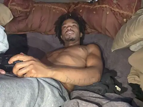 SlimeCrownzOut5 online show from 02-26-26, 06:40