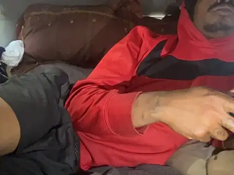 SlimeCrownzOut5 online show from 03-28-26, 06:51