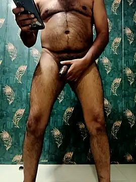 Snapshot of Daddy_inurhouse chatting on 10-24-25, 07:43 Daddy inurhouse online show from 10-24-25, 07:43