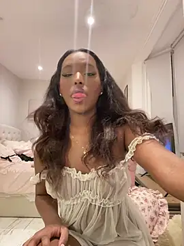 Snapshot of princesslola666 chatting on 01-12-26, 05:18 princesslola666 online show from 01-12-26, 05:18