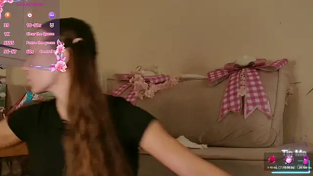 Milky flexy cat online show from 04-20-26, 02:42