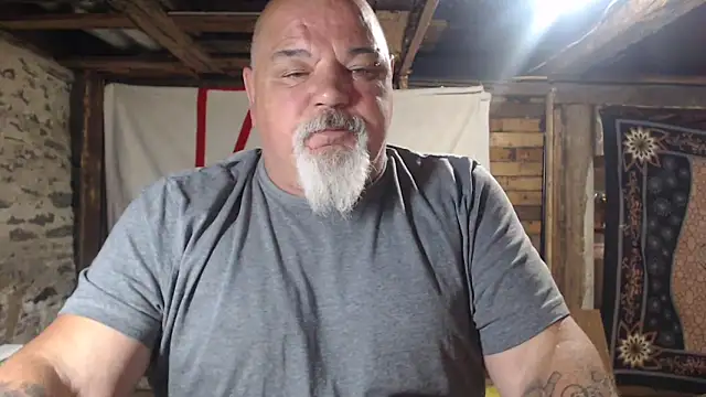 Snapshot of Newfiesausage1972 chatting on 06-17-26, 09:12 Newfiesausage1972 online show from 06-17-26, 09:12