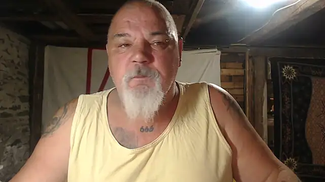 Snapshot of Newfiesausage1972 chatting on 06-23-26, 08:01 Newfiesausage1972 online show from 06-23-26, 08:01