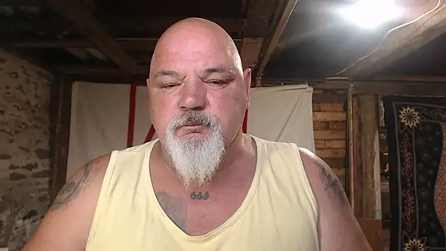 Snapshot of Newfiesausage1972 chatting on 06-28-26, 12:11 Newfiesausage1972 online show from 06-28-26, 12:11