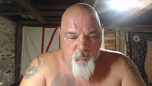 Snapshot of Newfiesausage1972 chatting on 06-30-26, 08:37 Newfiesausage1972 online show from 06-30-26, 08:37