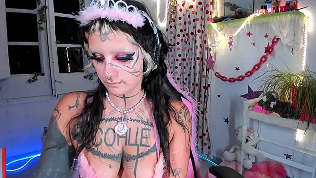Snapshot of lady_sontse_ chatting on 06-19-26, 08:23 lady sontse online show from 06-19-26, 08:23