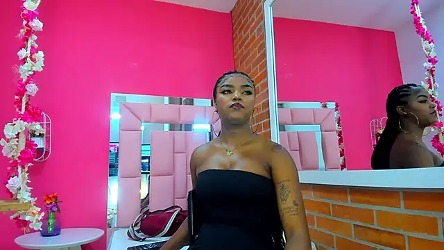 Snapshot of malu_horny_69 chatting on 12-10-24, 02:17 malu horny 69 online show from 12-10-24, 02:17