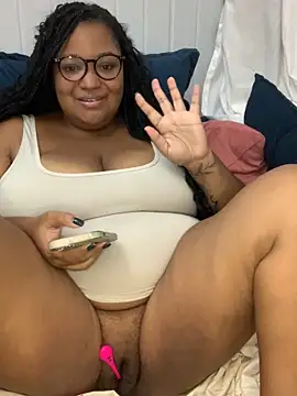 SweetLizzyBBW online show from 05-10-26, 10:48
