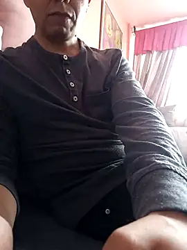 GuapoCoqueto online show from 11-26-25, 08:10