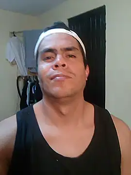 Snapshot of lozter345 chatting on 02-11-26, 03:11 lozter345 online show from 02-11-26, 03:11