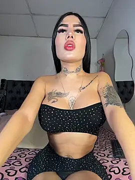 Snapshot of saragill323 chatting on 03-18-26, 10:57 saragill323 online show from 03-18-26, 10:57