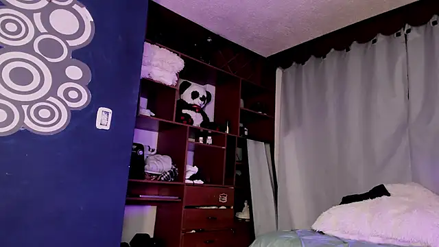Teo skinny online show from 06-19-26, 01:32