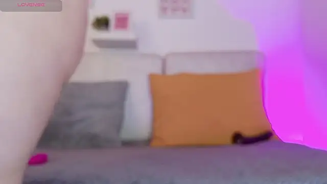 Malka Burning online show from 04-09-26, 08:14