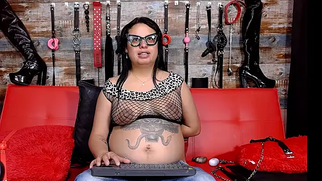 slave Rubi online show from 12-28-24, 01:28